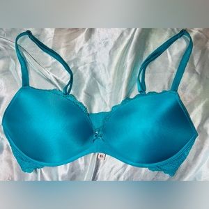 Victoria’s Secret 34C.
